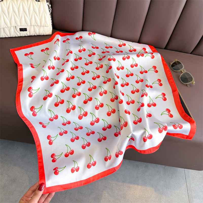 Luksusowa Kwadratowa Satynowa  – Luxury Bags Cute recenzja i cena